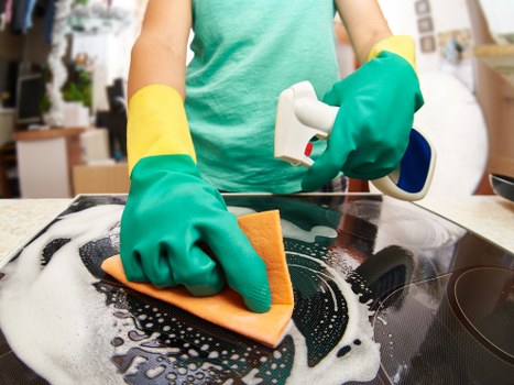 Deep carpet cleaning in Plaistow removing dirt and stains